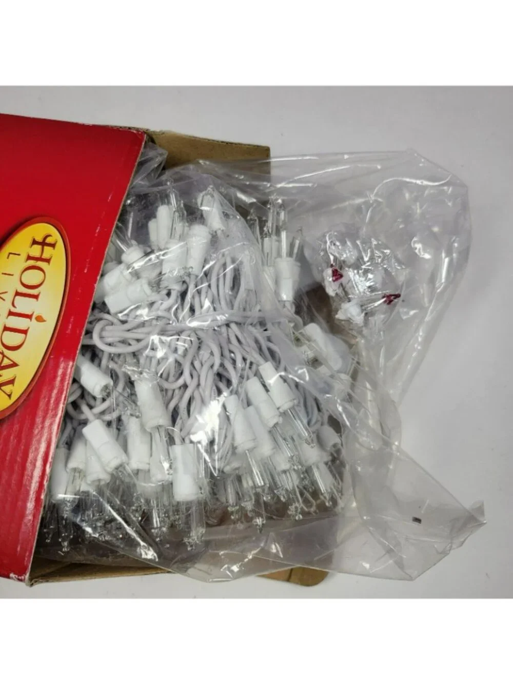 Holiday Living 300ct Clear Icicle Christmas Lights Set 20ft total White Wire NEW